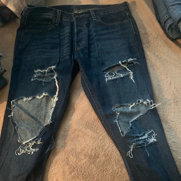Jeans - Picture 1 of 3
